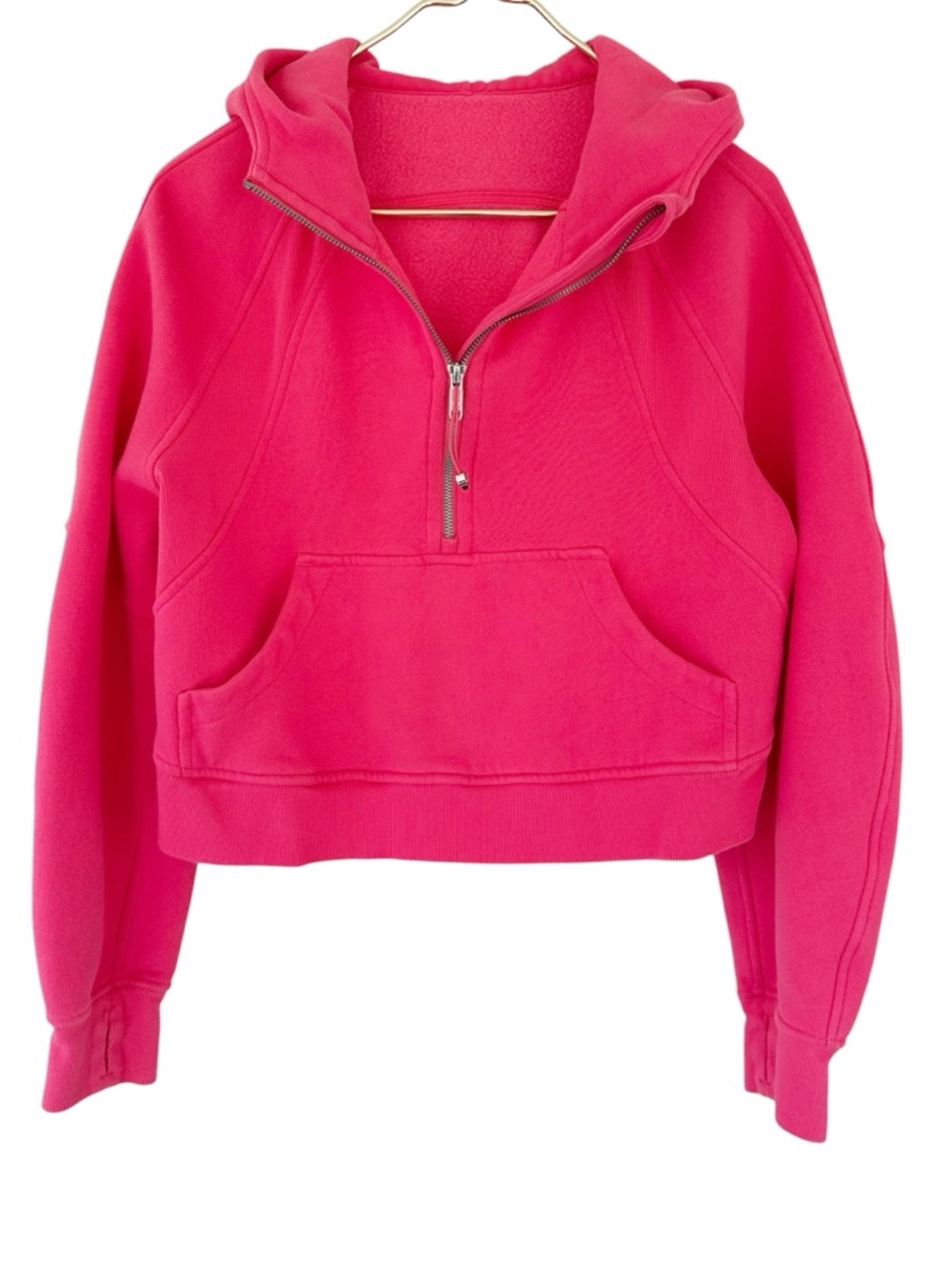 Lululemon • Scuba Oversized Half-Zip Hoodie
Lip Gloss